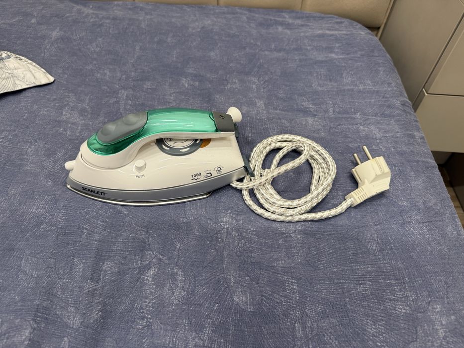 Продам дорожный утюг