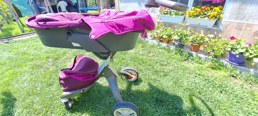 Бебешка количка Stokke