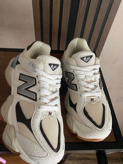 Дамски New balance 9060, естествен велур! Видове