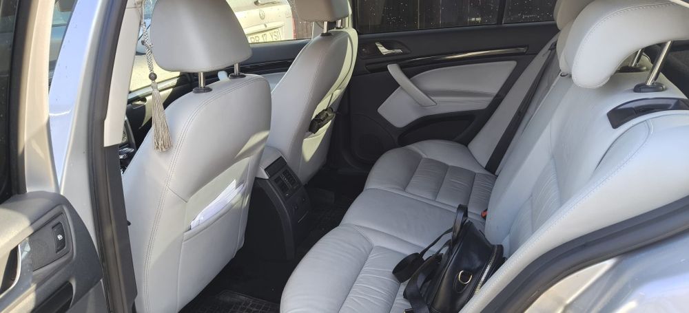 Vând Skoda Octavia 2012