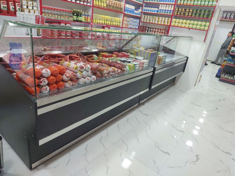 Витрина холодильник