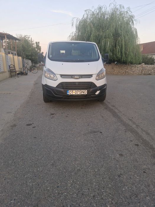 FORD Tourneo Custom 2015 — imagine 2