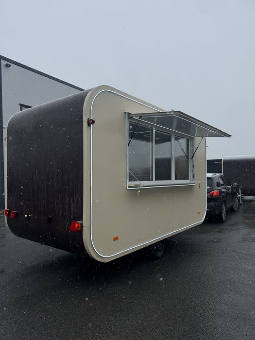 Каравана за търговски цели 4*2*2.30 LED