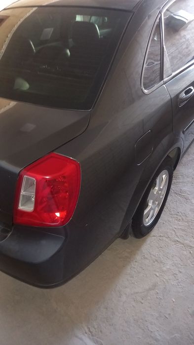 Lasetti Gentra sotiladi