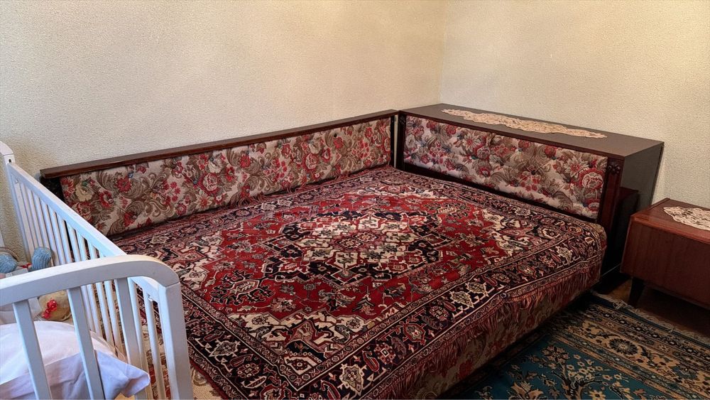 Vand mobilier in stare buna