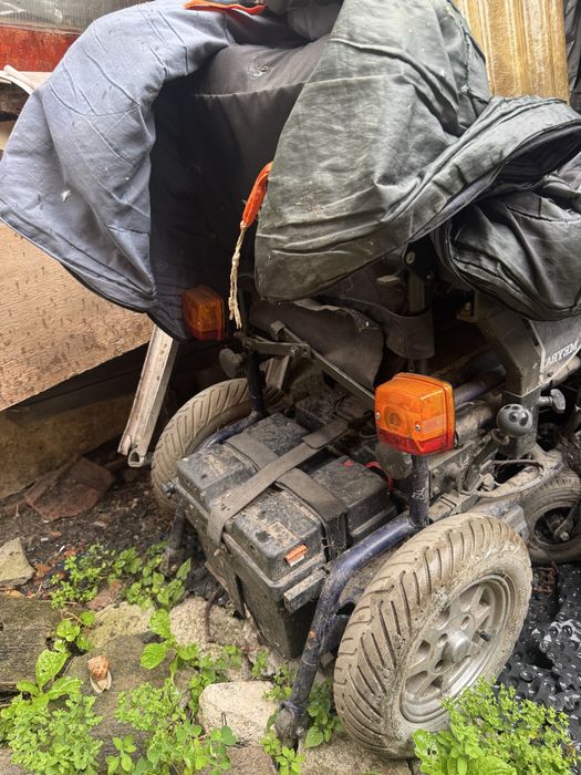 Carucior seniori sau pentru persoane cu probleme locomotorii