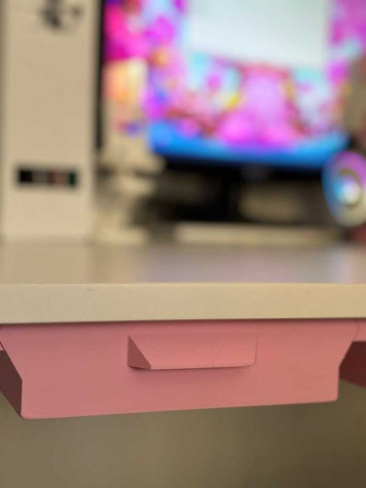 Sertar atasabil birou