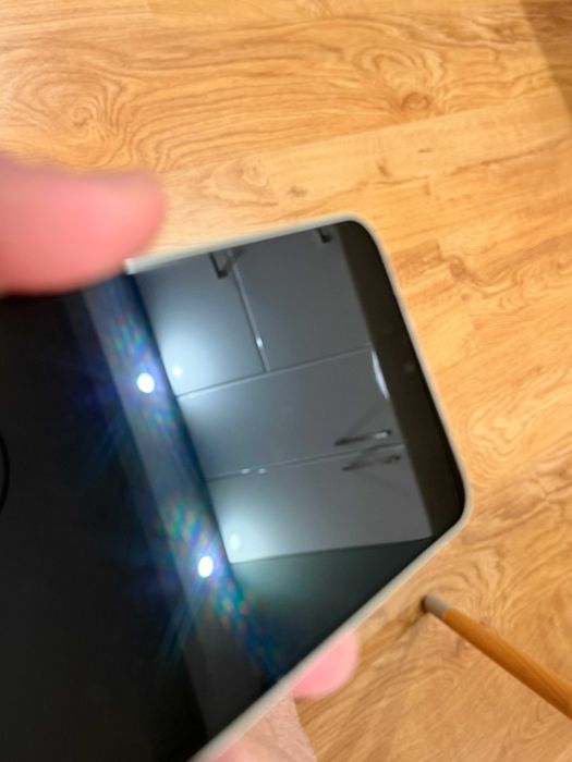 Xiaomi 15 – 12GB RAM / 128GB, на 8 месеца