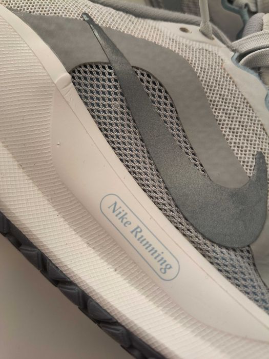 Кроссовки Nike , оригинал из интертопа 25,5 см