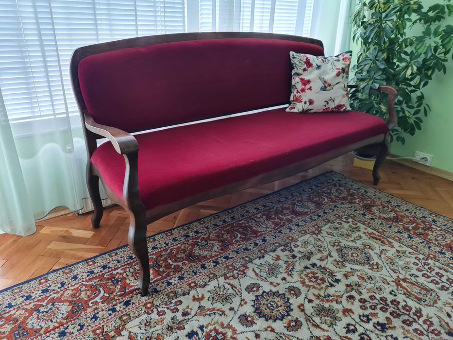 Ретро диван с две кресла/ фотьойл и две табуретки