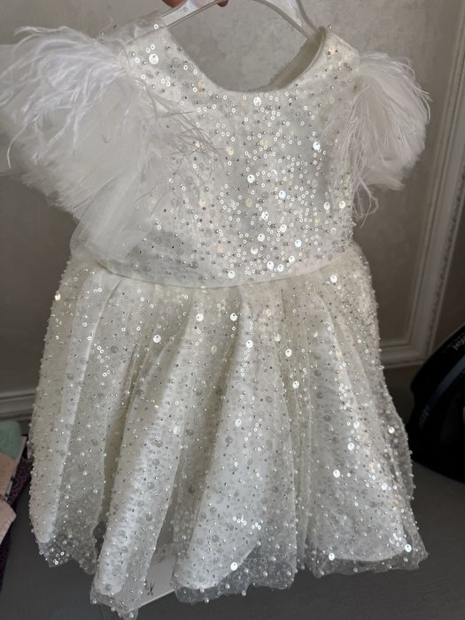 Нарядное детское платье ручной работы.