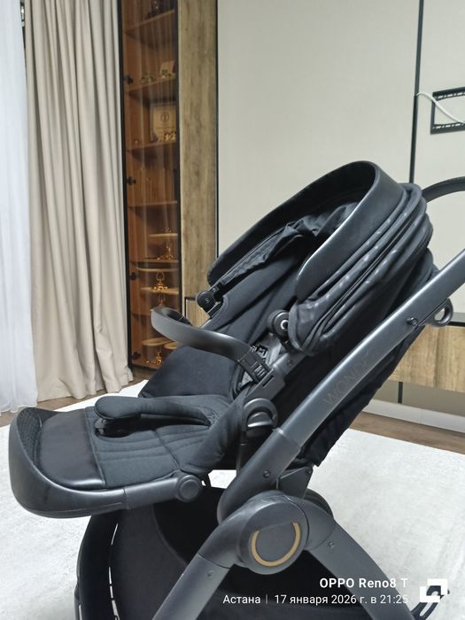 Коляска б/у , два в одном.Skillmax wonder.