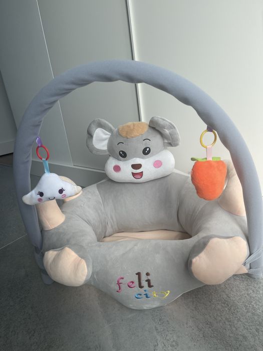 Бебешко столче чисто ново