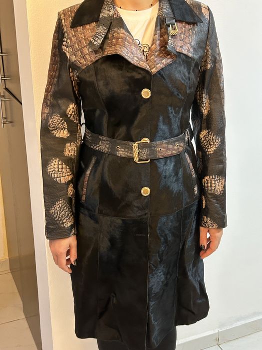 Vand haina piele dama model deosebit