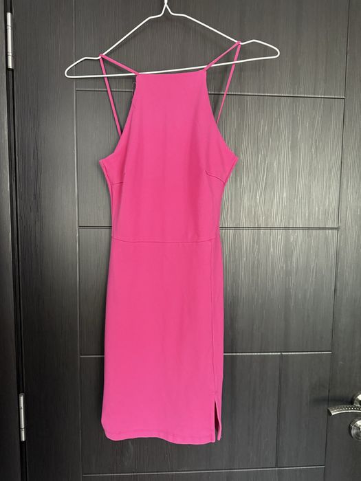 Розова къса рокля