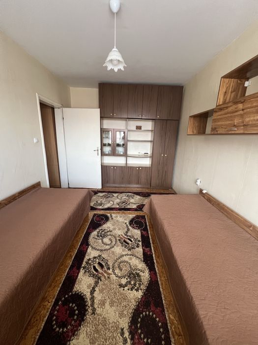 Дава се под наем Тристаен апартамент в Плевен, Сторгозия - 68 кв.м за 255 € - Снимка #4