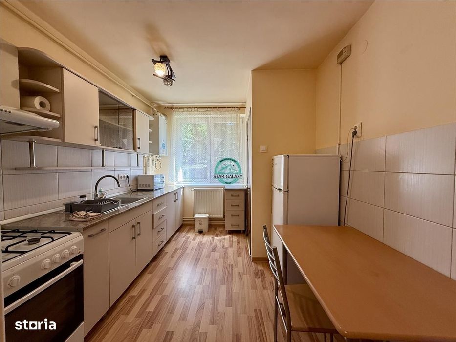 Apartament cu 2 camere de inchiriat, decomandat, la 400 m de UMF — fotografia 1