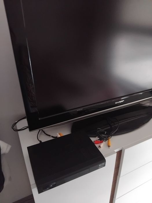 Плазмен телевизор Sharp+ тюнер+антена