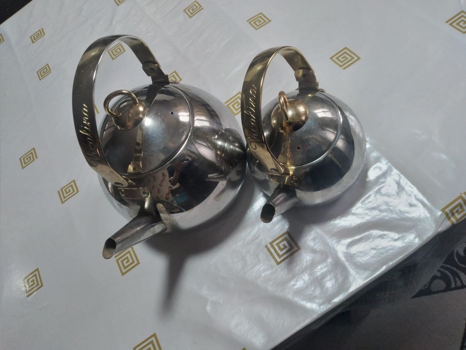 Продам чайник маленький и большой