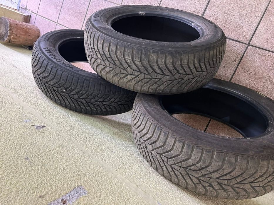 Гуми YOKOHAMA 215/60/17 х3