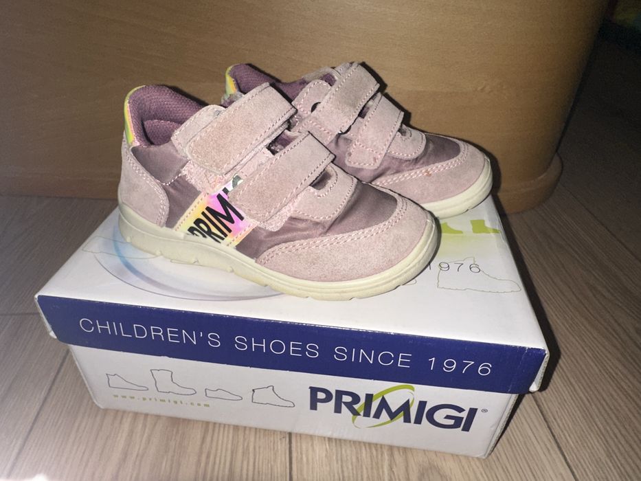 Момичешки обувки Primigi