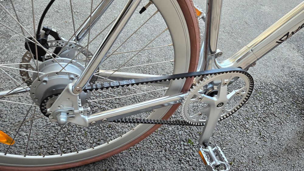 Продавам електрически велосипед VANPOWERS City Vanture