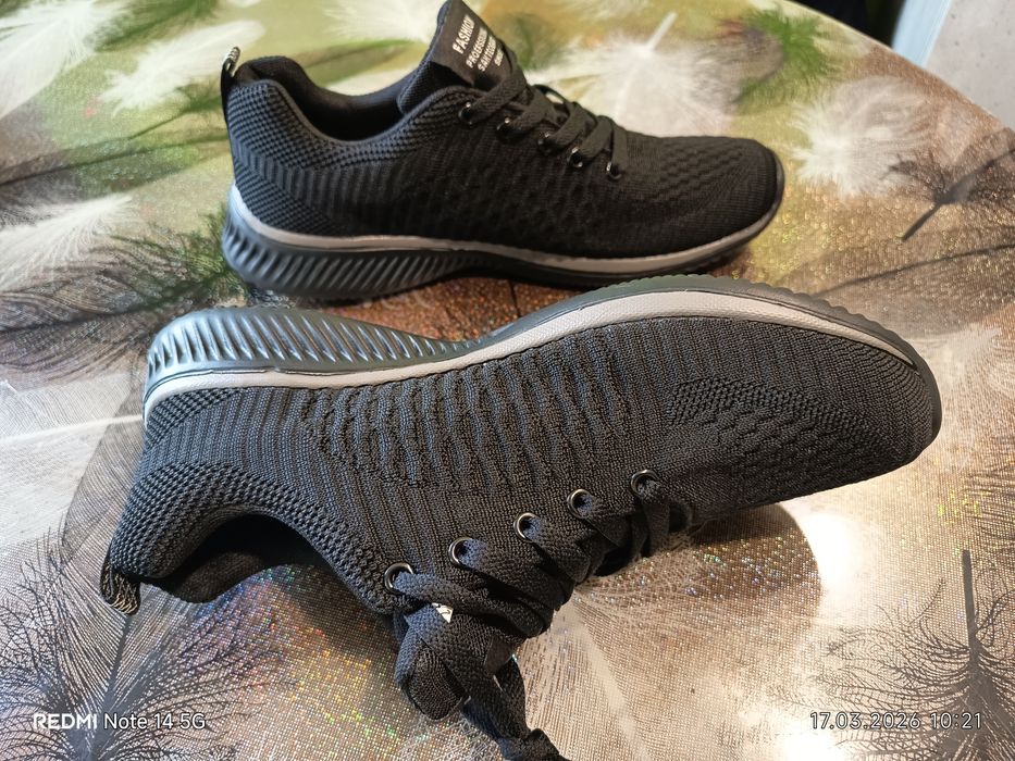 Унисекс маратонки -реален размер-41/26см стъпало