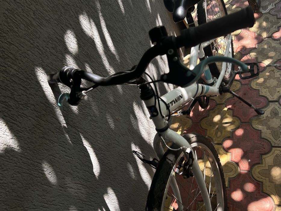 B'Twin bicicleta