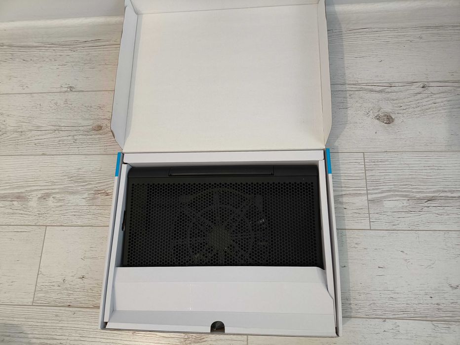 Охладител за лаптоп до 17 инча Deepcool с подсветка (синя)