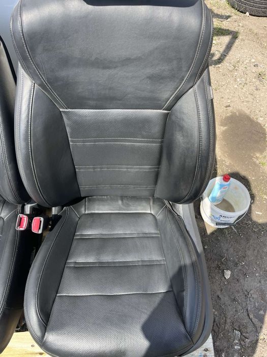 Салон кожен Kia Sorento 2018год.6+1