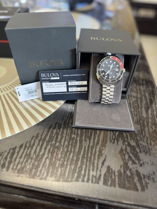 Мъжки оригиналем часовник . Bulova