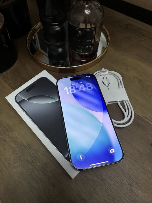 iPhone 16 Pro White Titanium 128GB 98% Sanatate baterie garantie Mai