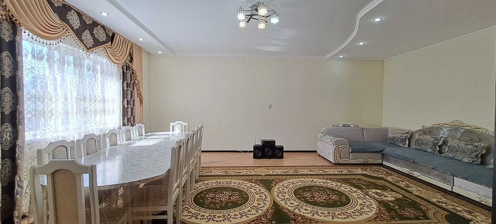 Продам 4ком. дом мкр. Западный
