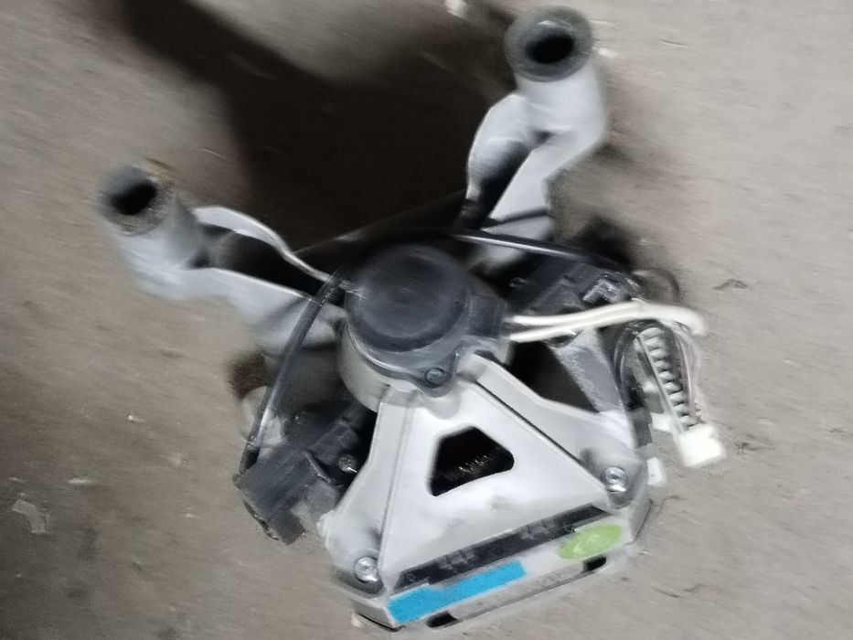 Моторчик от стиральной машины Самсунг