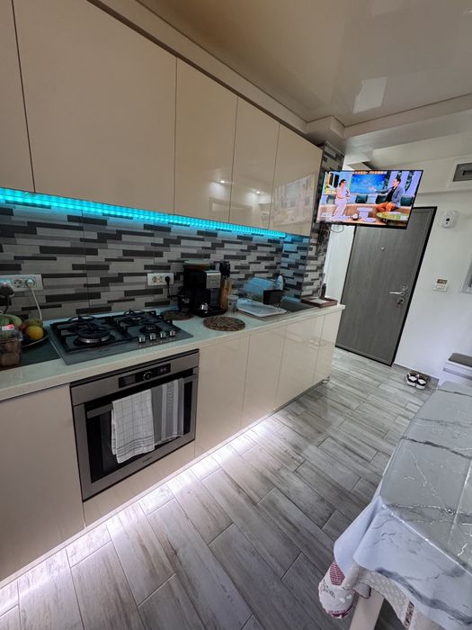 Apartament de de vanzare vis a vis de Hotel Zodiac