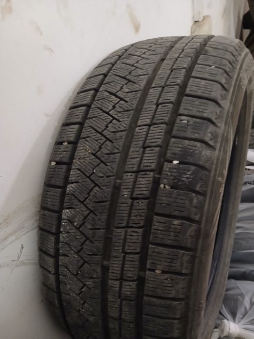 Покрышка 235/50 R18