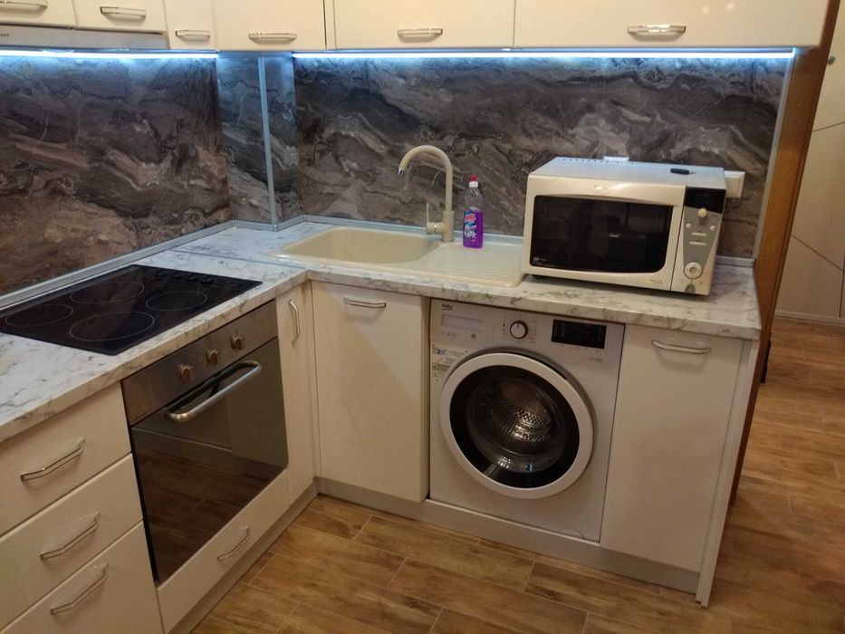 Дава се под наем Двустаен апартамент в Варна, Младост 1 - 60 кв.м за 418.71 € - Снимка #3