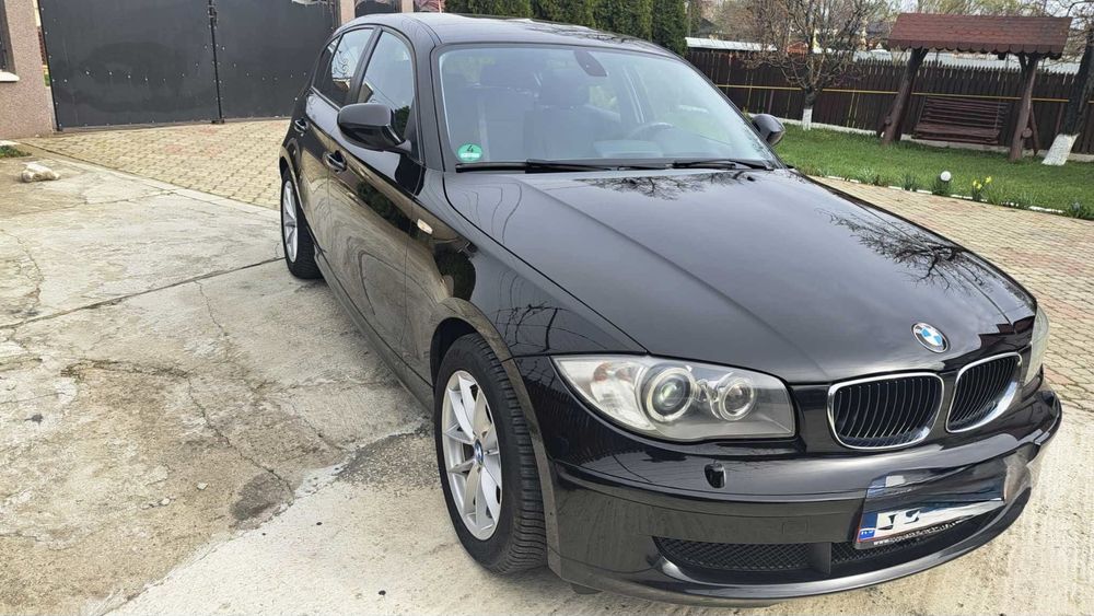 BMW seria 1 e87 an 2011