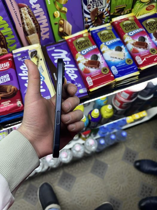 iphone 16 идеал каропка юк.                     95батарека цикл280 кор