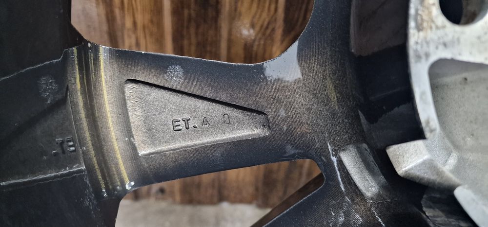 Диски с резиной R18, 5×150