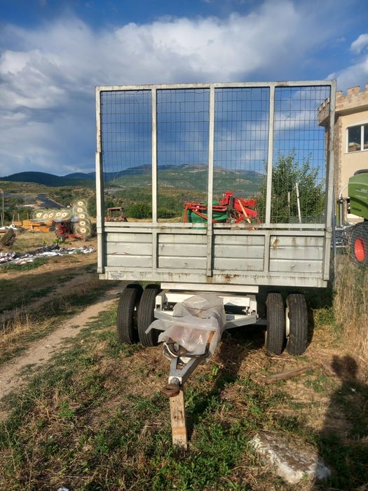 Продавам трактор John Deere 6920S