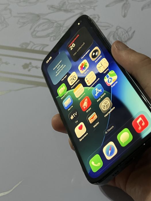 iphone 13  с докм