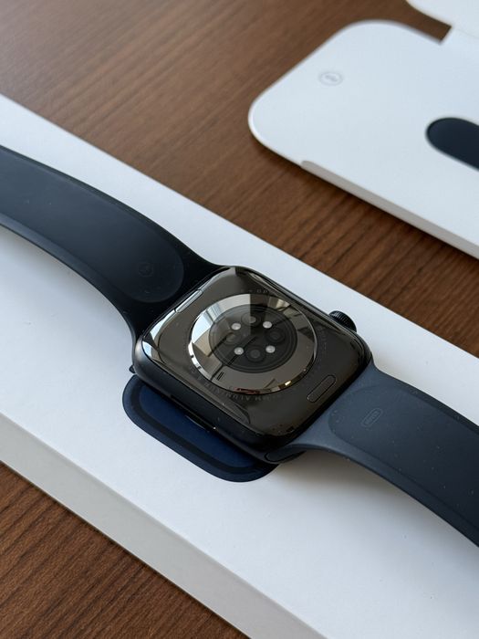 NOU Apple Watch Series 8 45 mm Midnight Aluminium