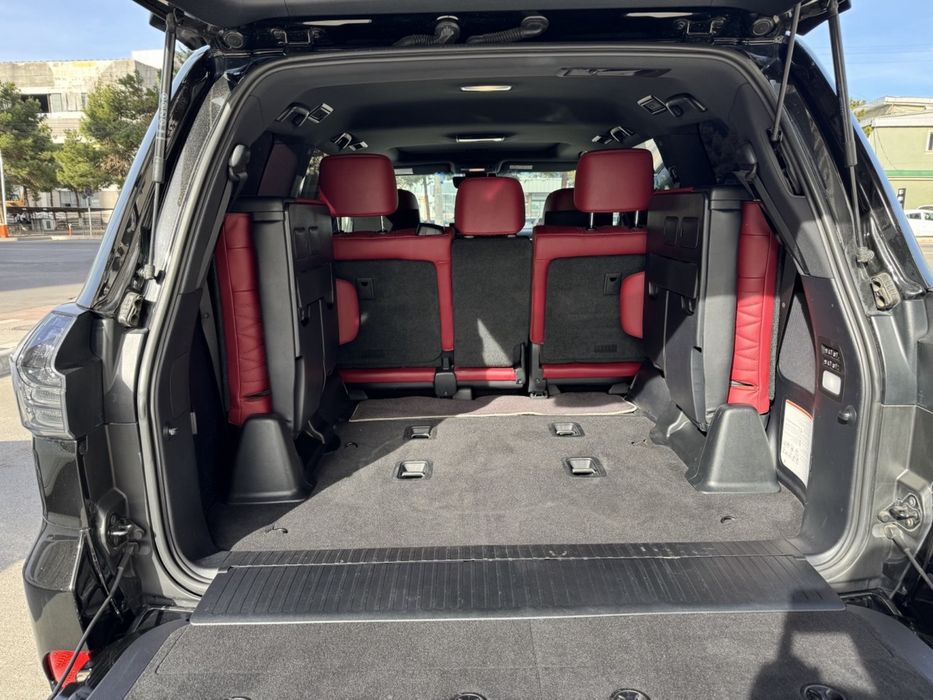 Продам Lexus LX 570 Kuro Black Edition
