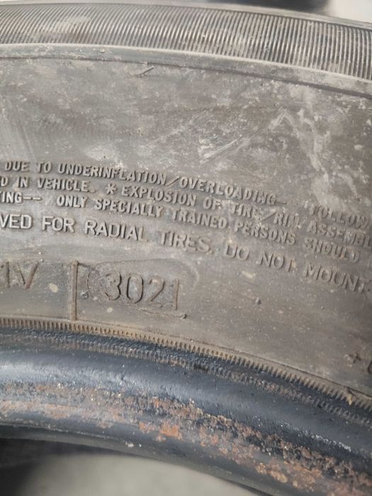 4бр.зимни гуми 225/75/16C Sava