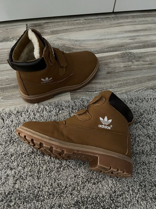 Ghete de iarnă Adidas