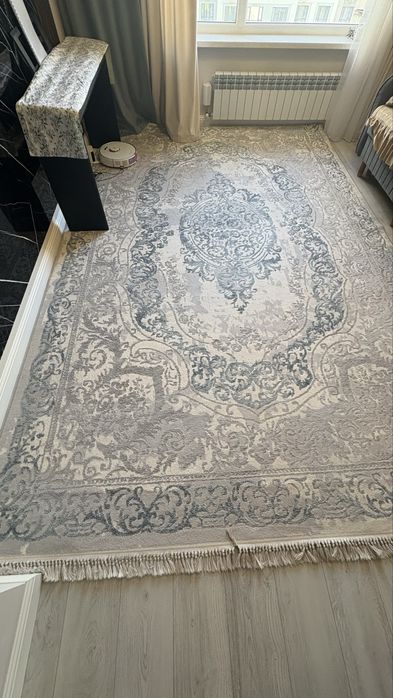 Продам ковер Турция 2,45*4 м