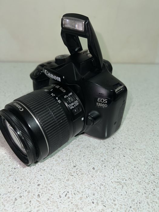 Canon eos 1300 D