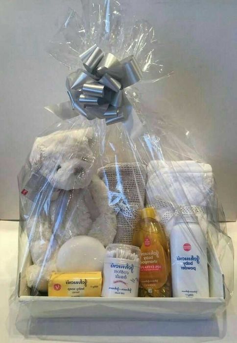 Cadou ieșire din maternitate sau botez