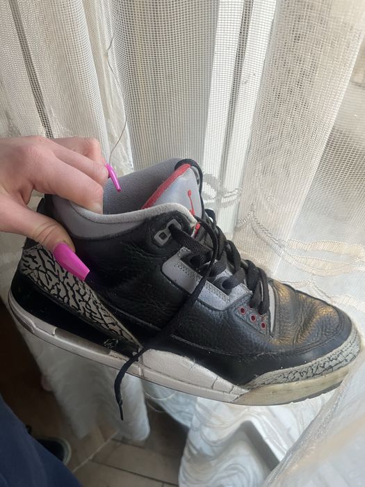 Nike Air Jordan 3 Retro sneakers